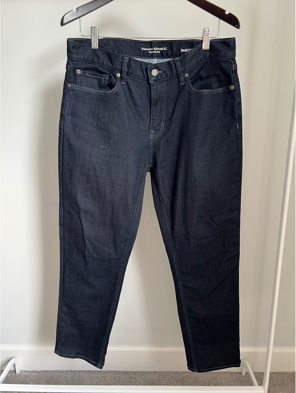 Banana Republic Traveler Jeans Men’s 34x30 Slim Fit Dark Wash Stretch Denim